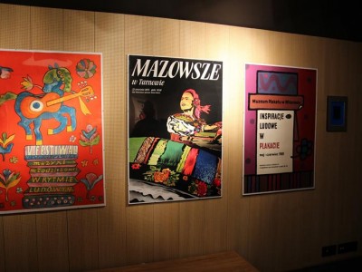 Wernisaż wystawy "Motywy ludowe w plakacie polskim" 06.11.2020 r.-IMG_6667 małe.jpg